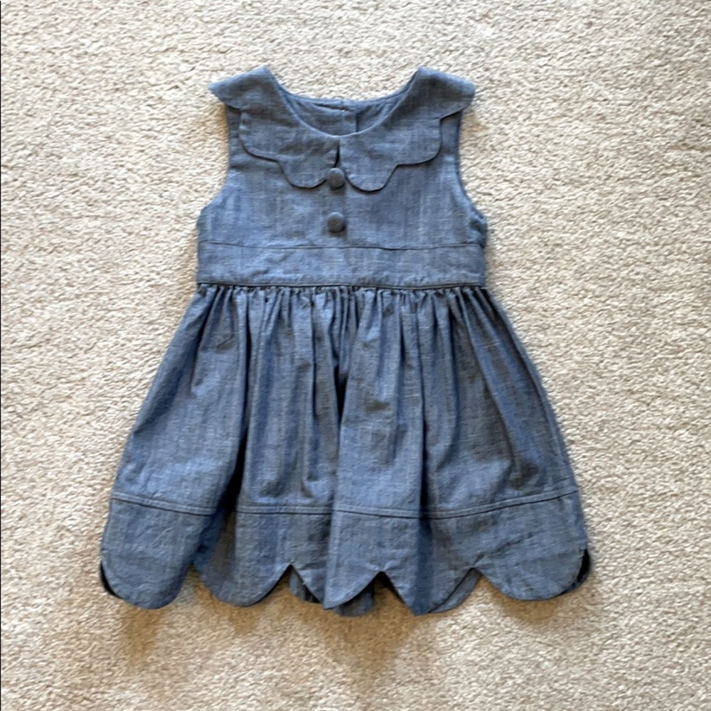 Girls chambray dress w/scallop collar & hem EUC!